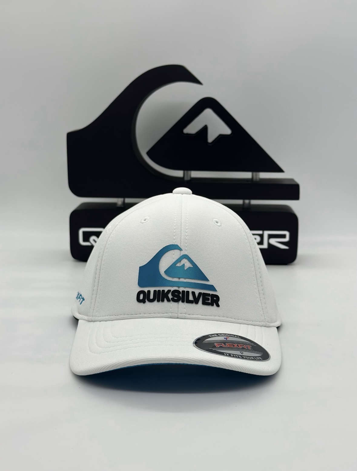 Boné Quiksilver Flexfit Soft Hologram White.Tam. P/M