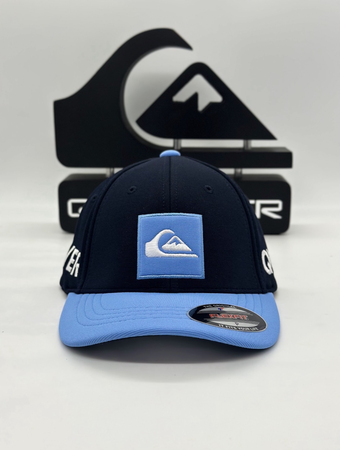 Boné Quiksilver Emb Square Navy. Tam. M